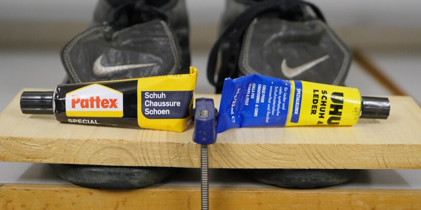 pattex vs uhu wer rettet meinen fussballschuh galaxus