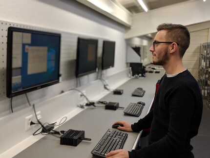 Alle Geräte werden vor dem Verpacken getestet.