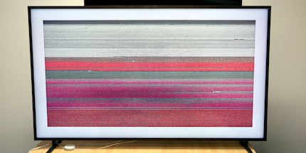 You don’t get the illusion of a real picture frame unless the sensors have been set properly. The concept is ruined when the backlight is too bright.