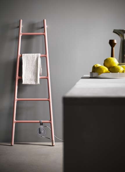 Das Treppchen gibt es in vielen Farben und zwei Grössen.