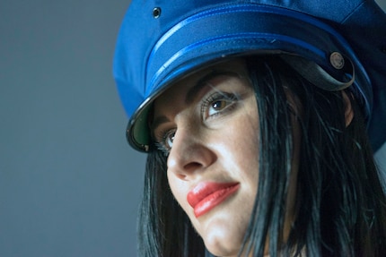 Lady Eva liebt es, das Bad Girl zu geben