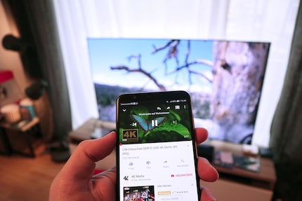 Utiliser YouTube sur votre téléphone comme d’habitude.