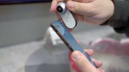 Millimeterarbeit: Ich empfehle, basierend auf zehn Minuten experimentieren, die Konnektoren direkt auf die Konnektoren zu legen und das Attachment nicht zu verschieben
