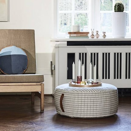 Le soir, la lumière des bougies crée une certaine ambiance. Photo: OYOY