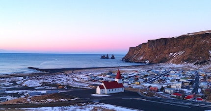 Photo of the Icelandic town of Vik taken with the Huawei P20 Pro