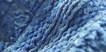 Another shot of a towel – this time with an f/9 aperture. Don’t you think it’s easier on the eye?