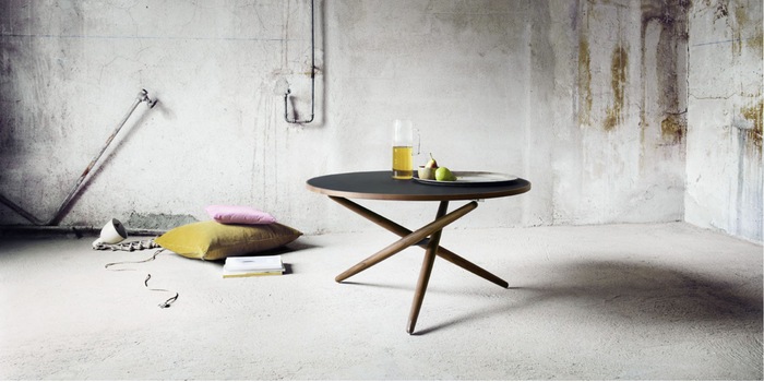 The height-adjustable «ess.tee.tisch» is one of the brand’s bestsellers. Picture: horgenglarus