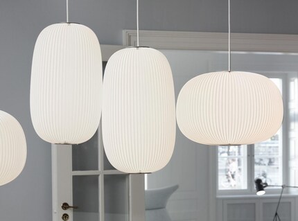 «Pleats Please»: japandi patterns are created more by structures than not colourful prints. Image: Le Klint