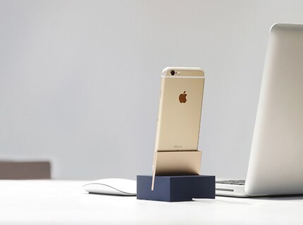 «Dock» bringt Ruhe an deinen Arbeitsplatz.