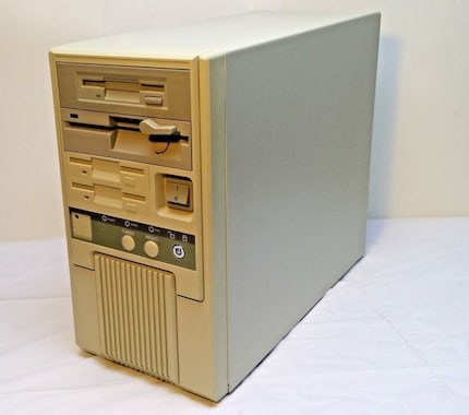 Intel 486-SX-25 Purple Ceramic, SM-486-66U Ver 5.2 Motherboard, 4 MB RAM, JVC JDE2850P30-2  42MB IDE HDD, 3 x 3.5 inch Floppy Drive, 5.25 inch Floppy Drive, Logitech Mouse Controller Card, Paradise 88 PVGA1A-JK 8-Bit Video Card, no OS, Turbo Button on front