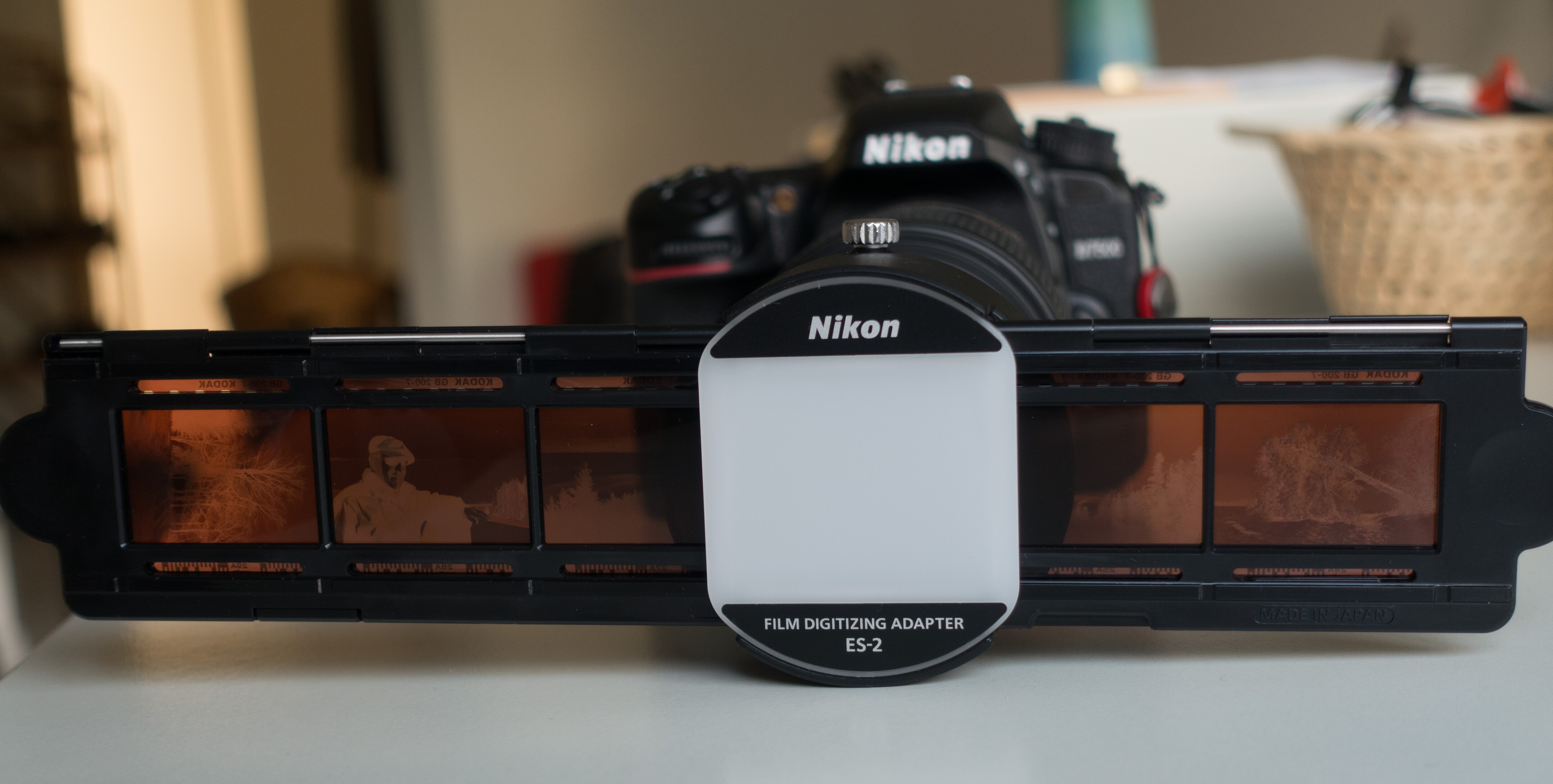 nikon-es-2.jpg?impolicy=resize