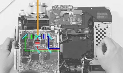 The schematic of the LCD projector with the two dichroic mirrors that first filter out red and then blue.