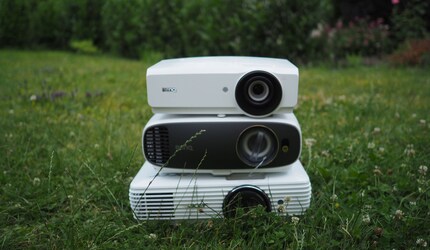 Von oben nach unten: Benq SH753, Benq W1700 und Acer H7850.