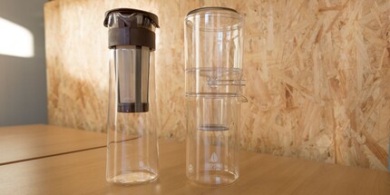Cold Brew Bereiter (links) vs. Dripper (rechts)