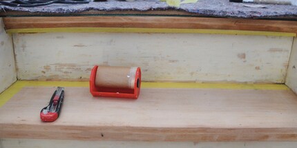 Ce travail de protection avec du ruban doit être fait correctement pour éviter de se retrouver avec un escalier tout taché.
