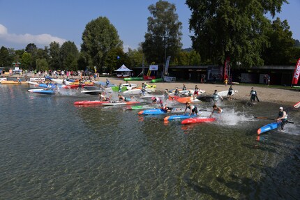 Ganz schön was los: der Start des SUP-Tour-Rennens in Luzern.
