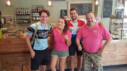 Thierry e sua figlia ci rimettono in piedi.