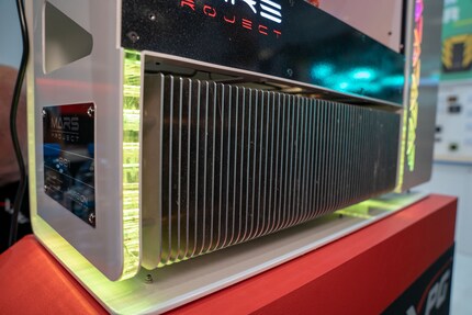 The grill at the bottom cools gas in the tubes