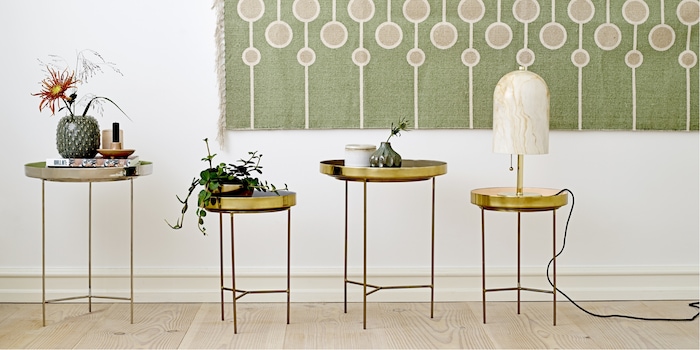 Les tables d'accent apportent de la variété grâce à leurs particularités optiques. Image : Bloomingville Les tables d'accent apportent de la variété grâce à leurs particularités optiques. Image : Bloomingville