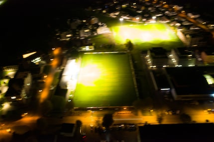 Better exposed but blurred (4.0 sec at f/2.8 and ISO 100)