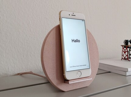 The laptop can be placed vertically or horizontally.