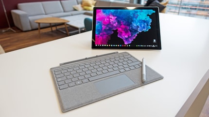 Das Signature Type Cover und der Surface Pen sind leider nicht im Preis des Surface Pro 6 inbegriffen.