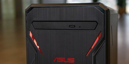 An optical drive is also included.