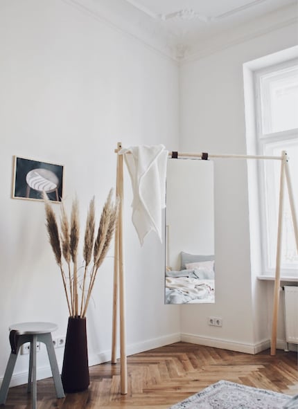 This object fulfils two functions: rack and mirror. Photo: Karup Design