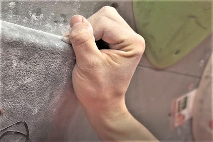 Linear rabbit with active grip