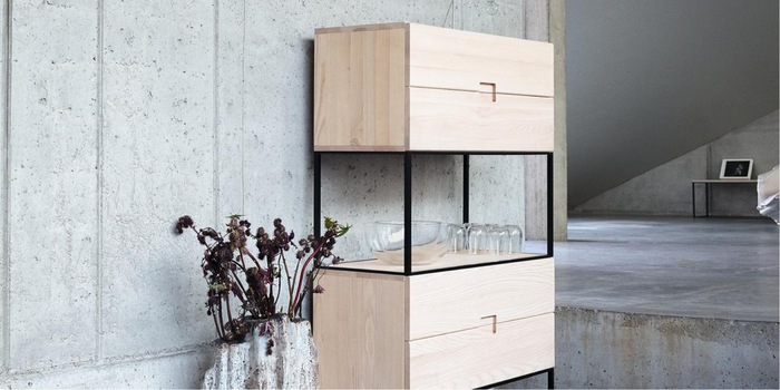 Sia come solisti che come combinazioni di elementi modulari, gli scaffali sono ciò che si fa di loro. Immagine: Oggetti dei nostri giorni Sia come solisti che come combinazioni di elementi modulari, gli scaffali sono ciò che si fa di loro. Immagine: Oggetti dei nostri giorni