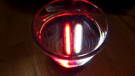 Glass immersion test: as promised, my lamps are 100% waterproof.