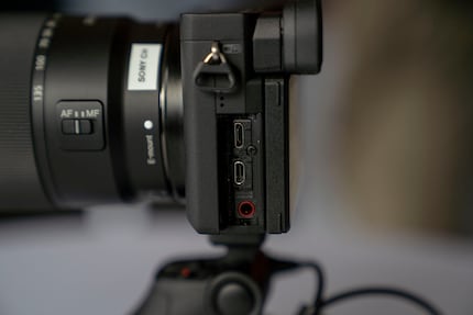 Der Sony a6400 fehlt der Kopfhörer-Jack