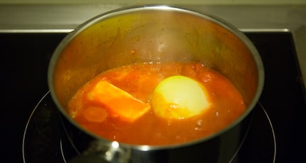La meilleure sauce tomate du monde: beurre, oignon et tomates
