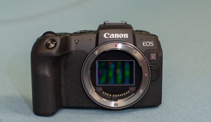 Le capteur n'est pas protégé par un obturateur.