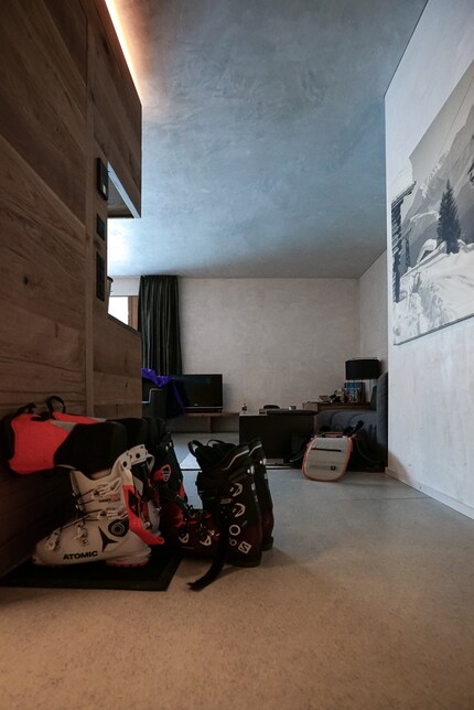 Poussez-vous, les gars.