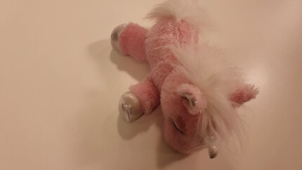 Un fotogramma di un video dell'S10+