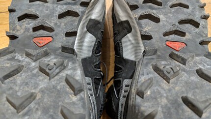 Sticks in all situations even without «Descent Control»: The Contagrip tread of my Speedcross 3.