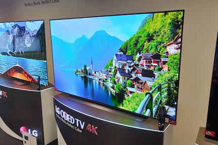 LGs OLED C9 mit neuem Standfussdesign