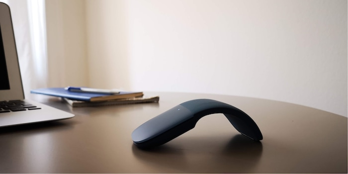A differenza degli altri, questo mouse senza fili sembra un oggetto d'arte.