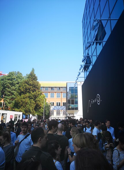 Please stand in line: nous sommes convaincus que le temps d'attente en vaut la peine. Photo: Nendo, 2018