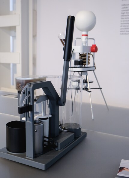 «Intuitive Lever» von Tilman Holz besitzt einen Hebel, der zur Aktion auffordert.