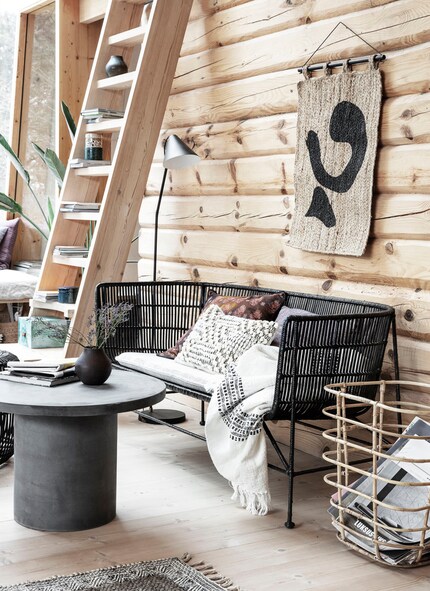 La stampa su canapa si adatta perfettamente agli interni in cui predominano materiali come il legno. Foto: House Doctor