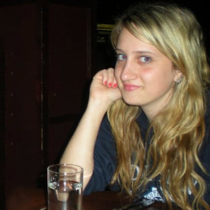Mes cheveux il y a sept ans, y compris une expression d'ennui.