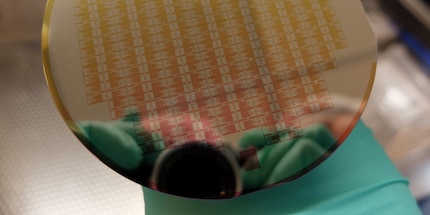 Ein Silizium-Wafer, wie er auch in der Chipherstellung verwendet wird. Quelle: Computerbase