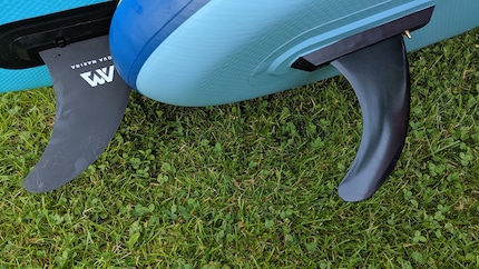 With the US box system (right) you have more options - you can lose the screw, for example.