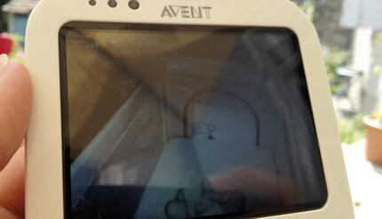 In dark rooms, the infrared night vision function automatically switches on.