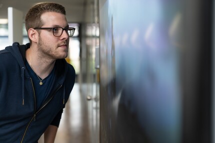 Egal, wie nah ich rangehe: Ich sehe beim besten Willen keine Pixel.