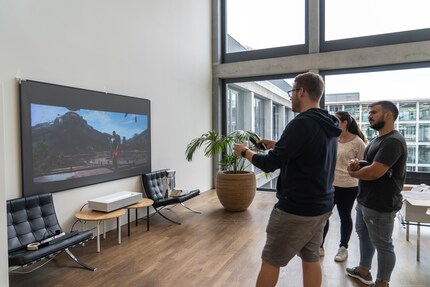 Rege Diskussionen. Alle sind sich einig: Das Ding ist leider geil.