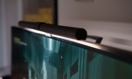 Un monitor sporco ti farà impazzire con la barra dello schermo.