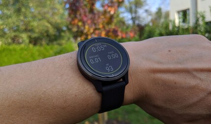 Trotz OLED-Display ist die Uhr immer gut lesbar.